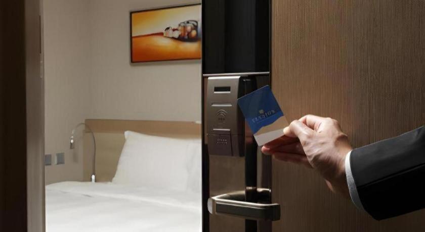 Elysion Place Hotel Causeway Bay Hong Kong Exterior photo